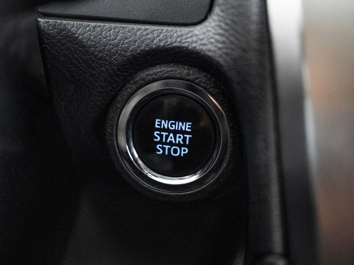 Toyota Camry 2014 - фото автомобиля