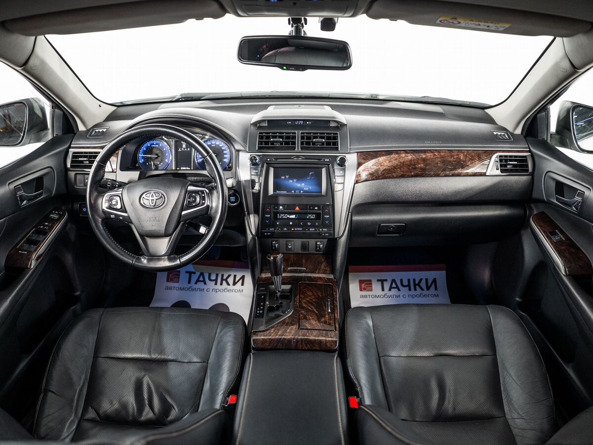 Toyota Camry 2014 - фото автомобиля