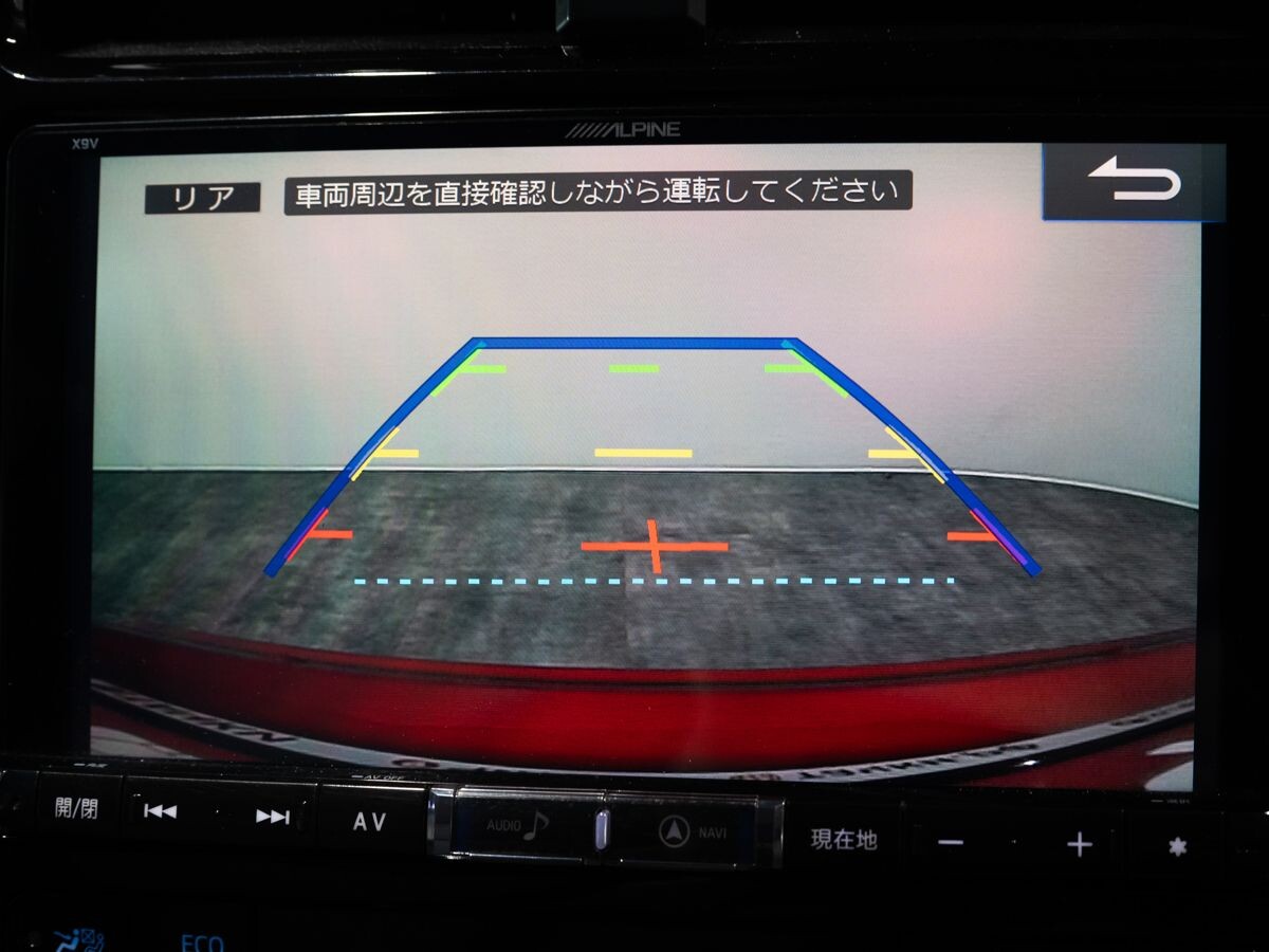 Toyota Prius 2018 - фото автомобиля