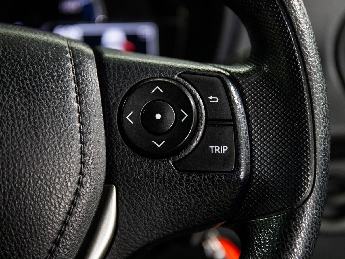 Toyota Corolla 2015 - фото автомобиля