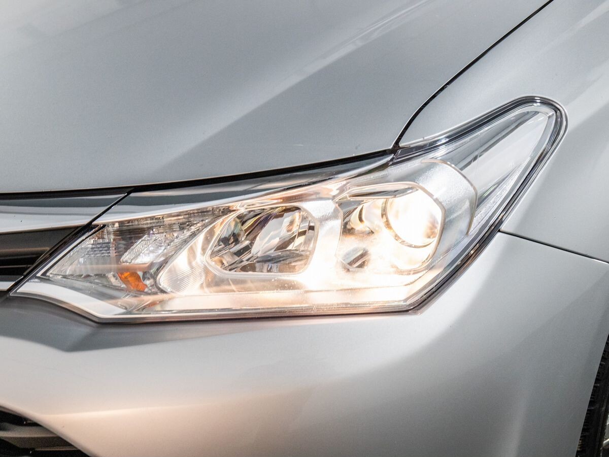 Toyota Corolla 2015 - фото автомобиля