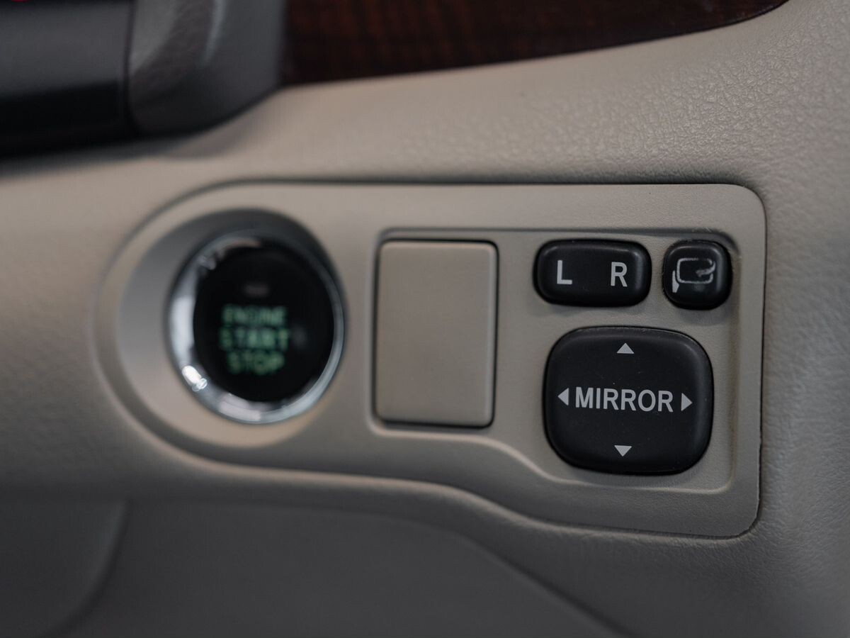 Toyota Premio 2010 - фото автомобиля