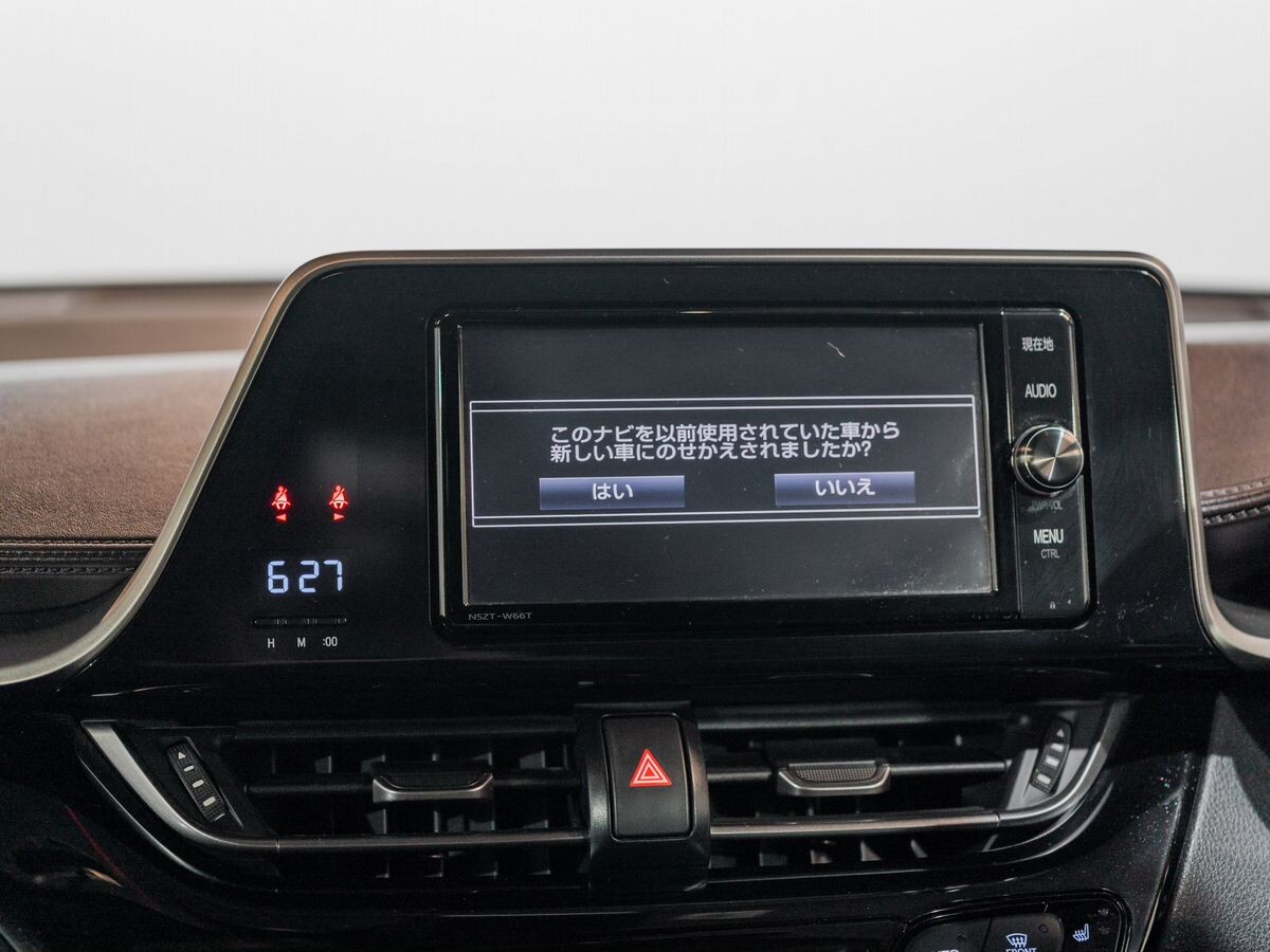 Toyota C-HR 2017 - фото автомобиля