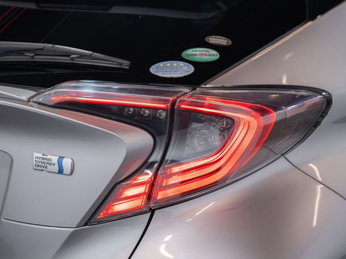 Toyota C-HR 2017 - фото автомобиля