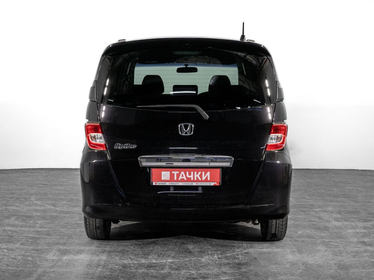 Honda Freed 2011 - фото автомобиля