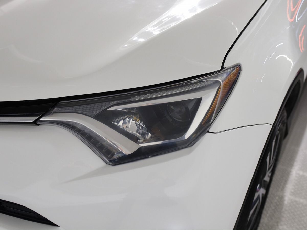 Toyota RAV4 2017 - фото автомобиля
