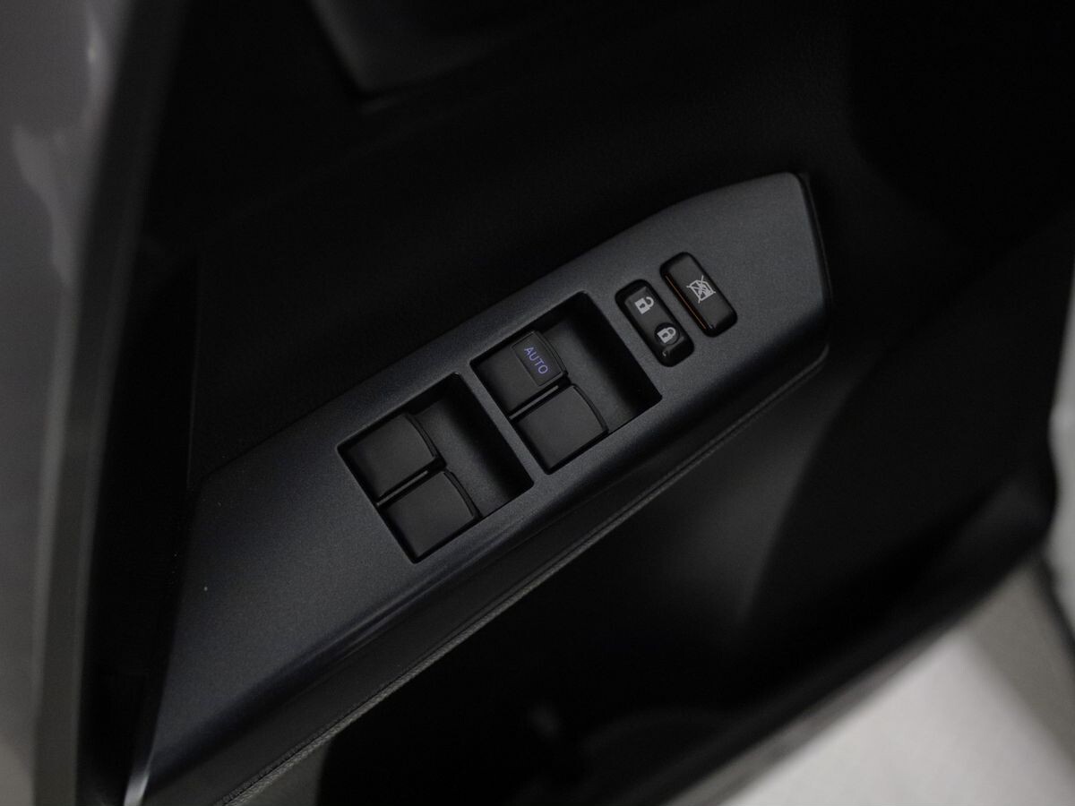 Toyota RAV4 2017 - фото автомобиля