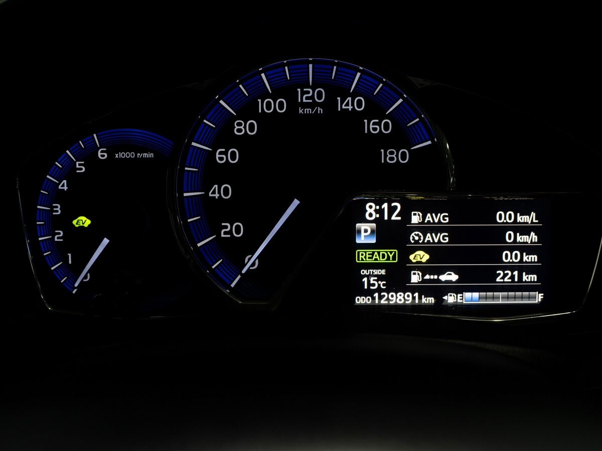 Toyota Corolla 2016 - фото автомобиля