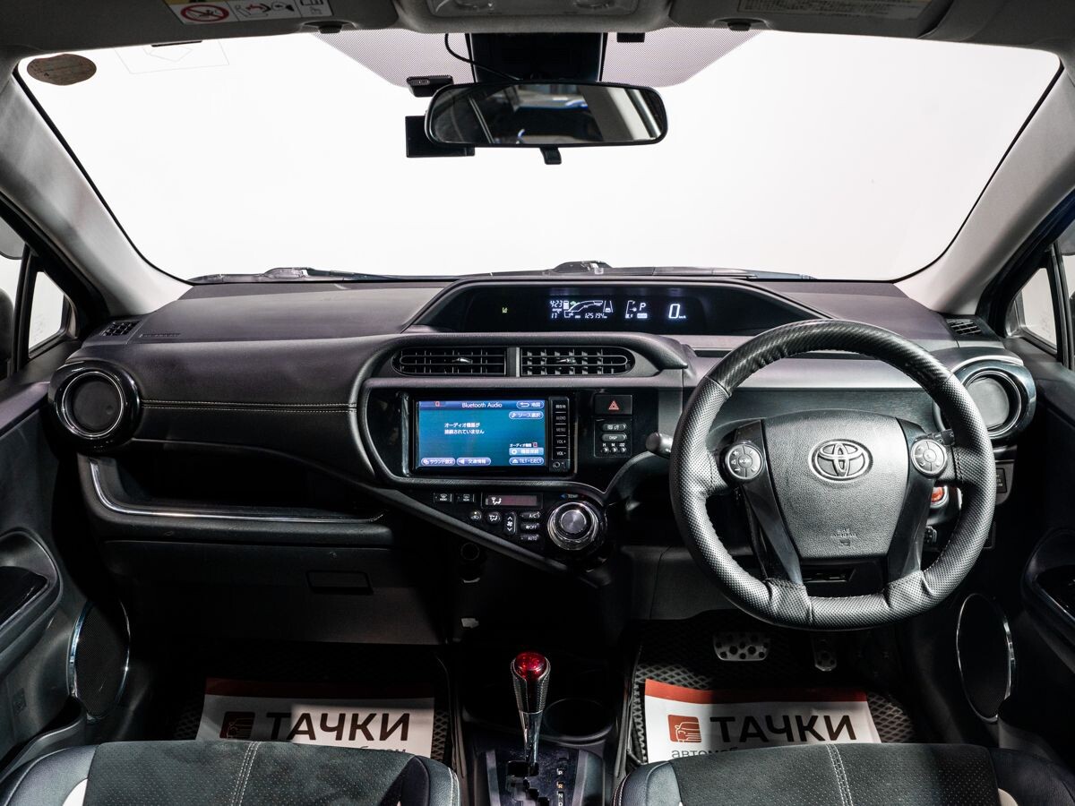 Toyota Aqua 2016 - фото автомобиля