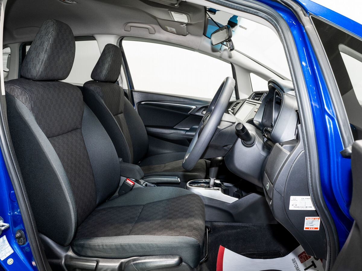 Honda Fit 2013 - фото автомобиля