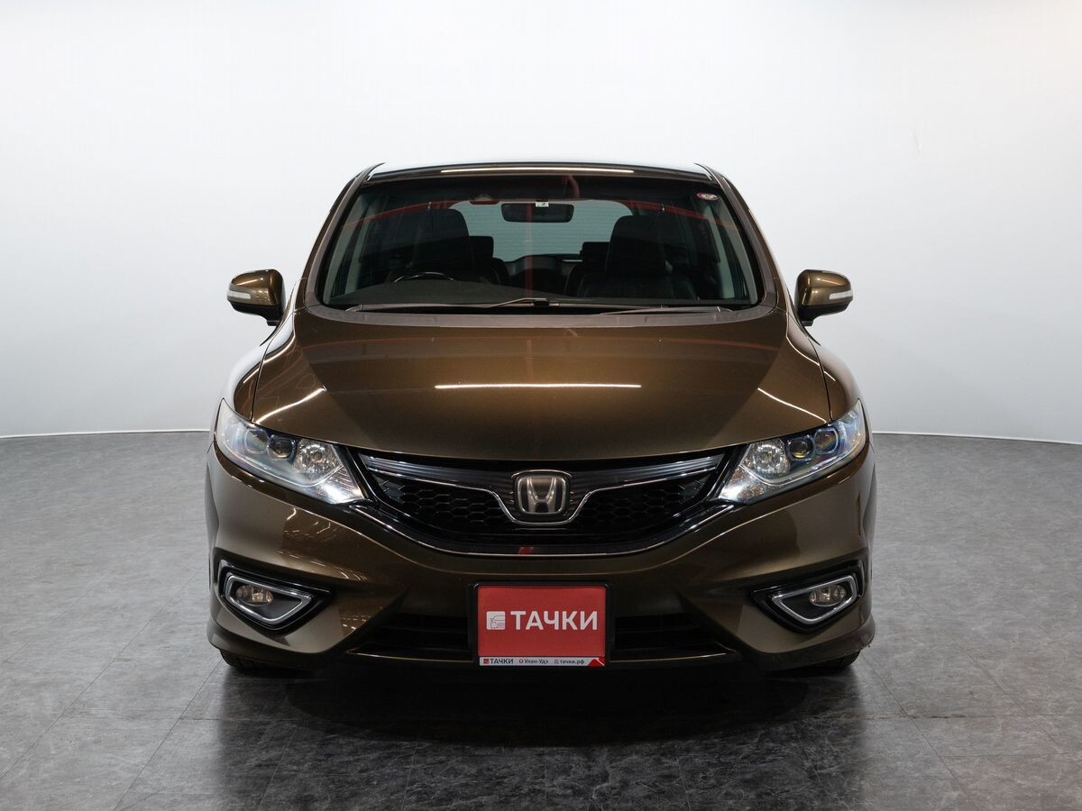 Honda Jade 2015 - фото автомобиля