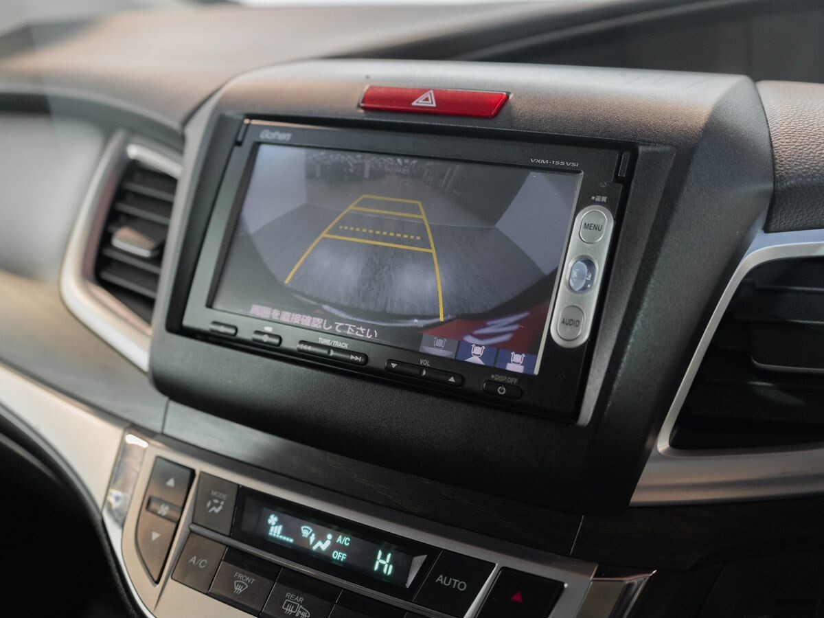 Honda Jade 2015 - фото автомобиля