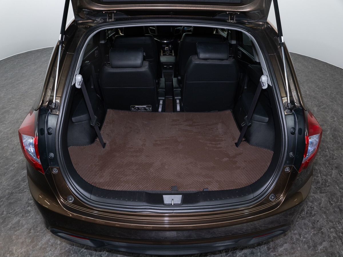 Honda Jade 2015 - фото автомобиля