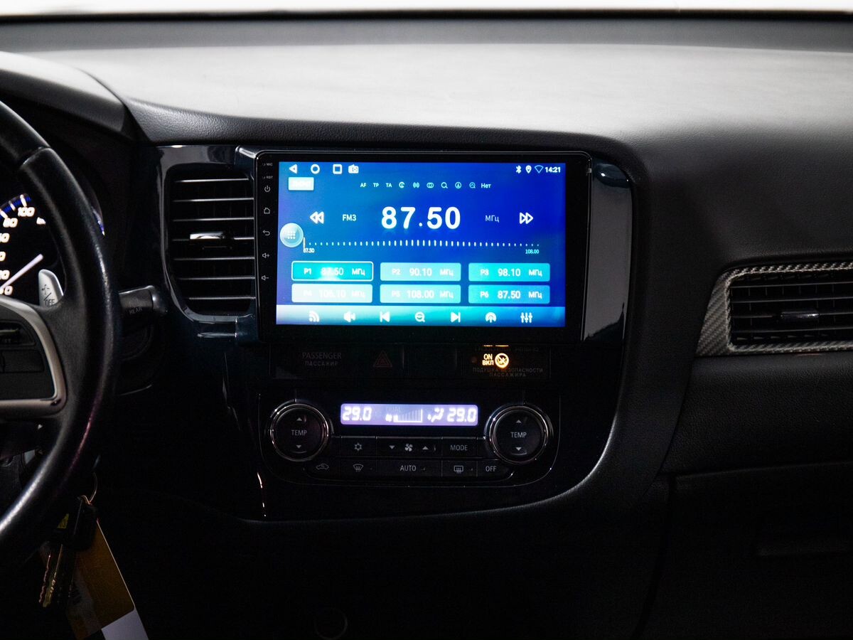 Mitsubishi Outlander 2012 - фото автомобиля