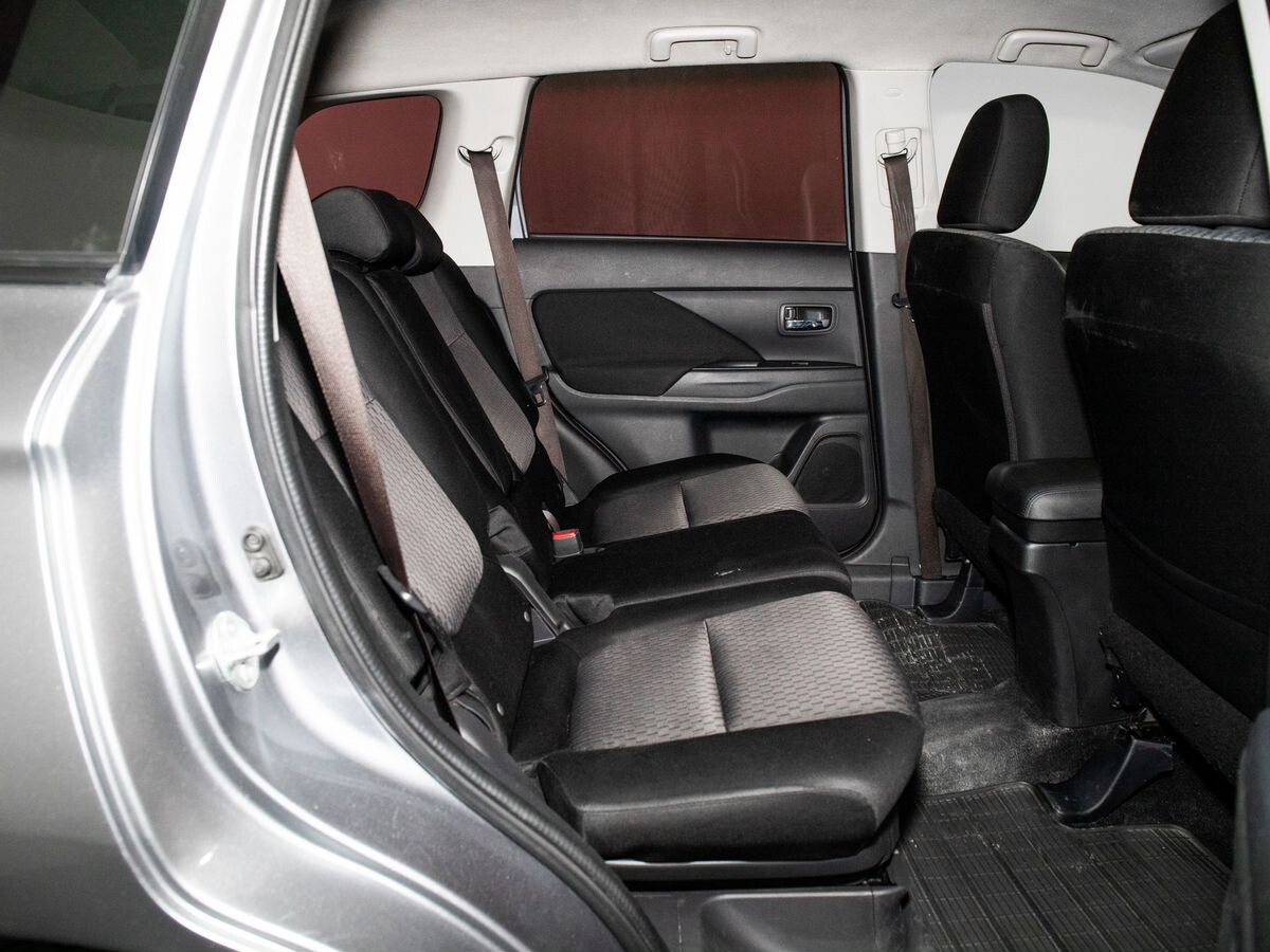 Mitsubishi Outlander 2012 - фото автомобиля