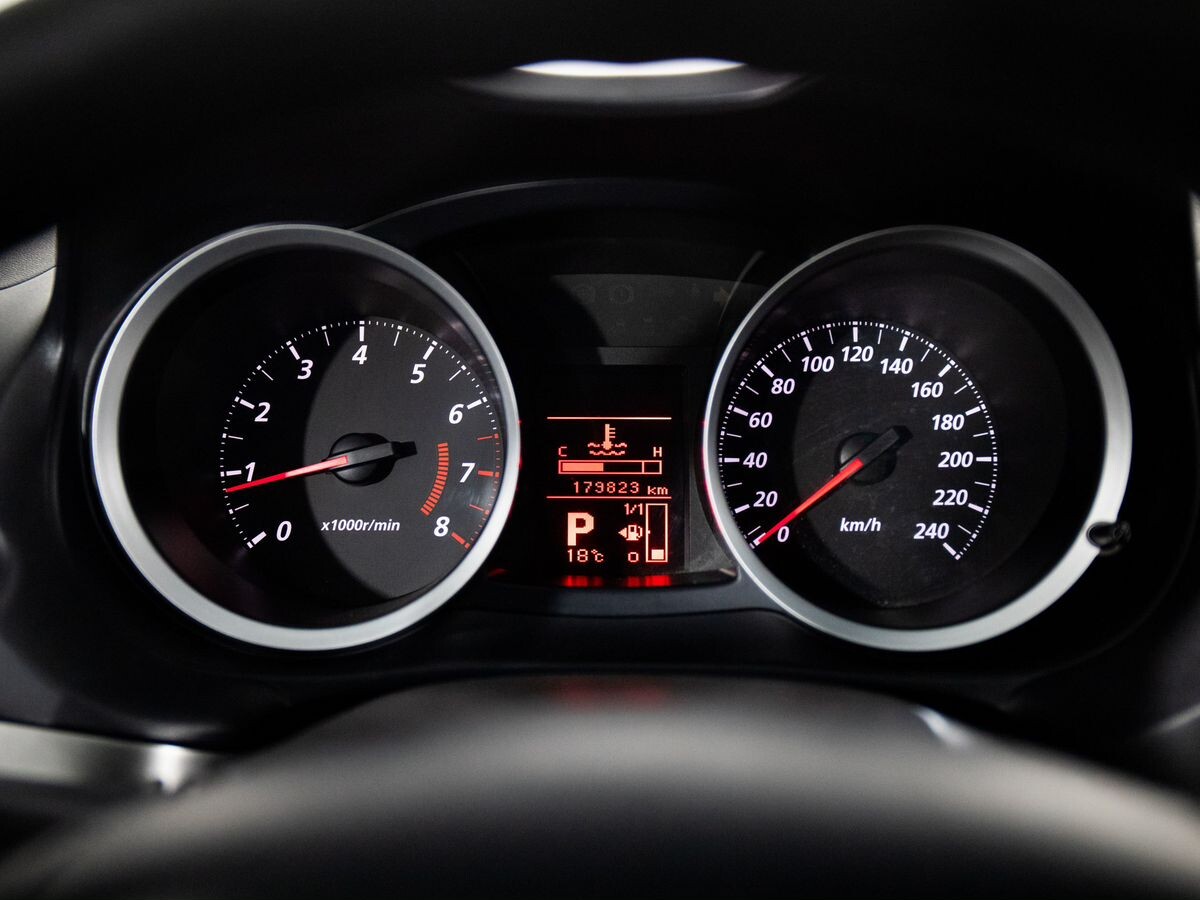 Mitsubishi Lancer 2014 - фото автомобиля