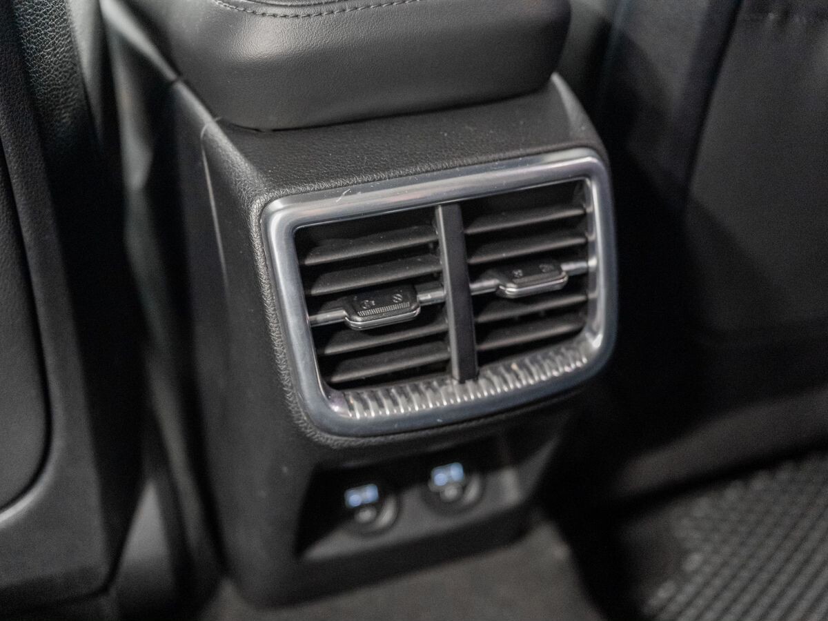 Kia K5 2021 - фото автомобиля