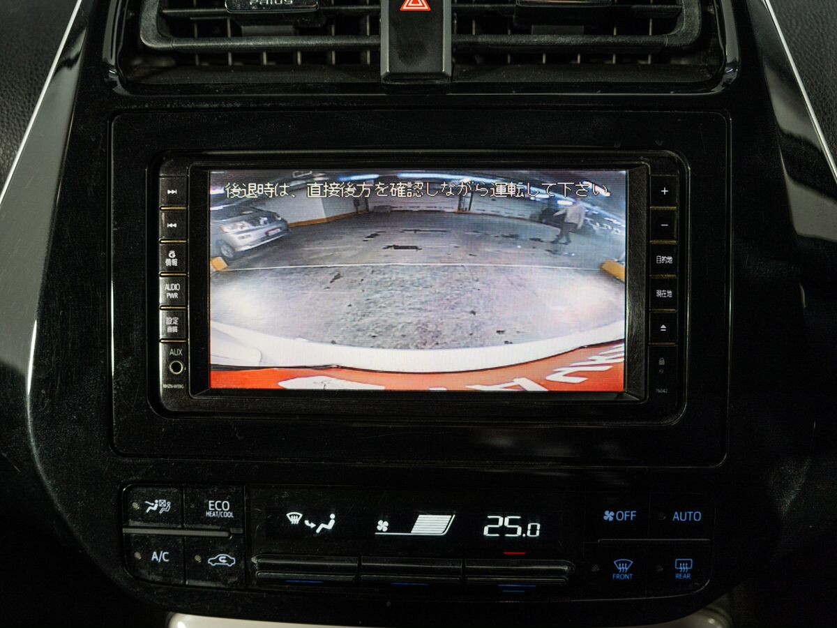 Toyota Prius 2016 - фото автомобиля