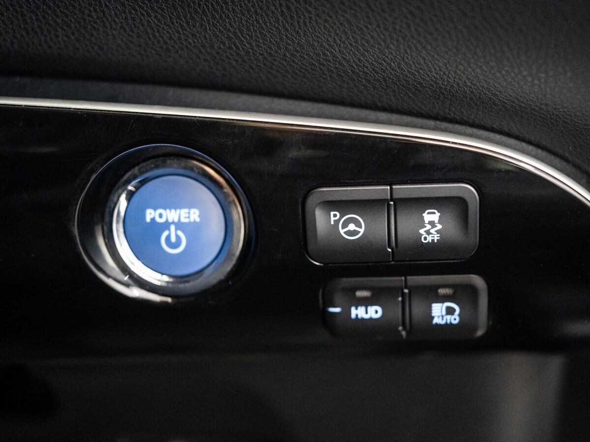 Toyota Prius 2016 - фото автомобиля