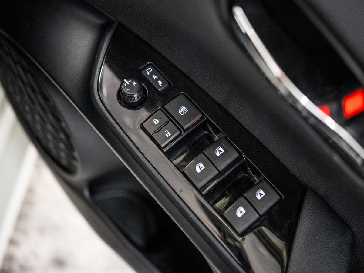 Toyota Prius 2016 - фото автомобиля