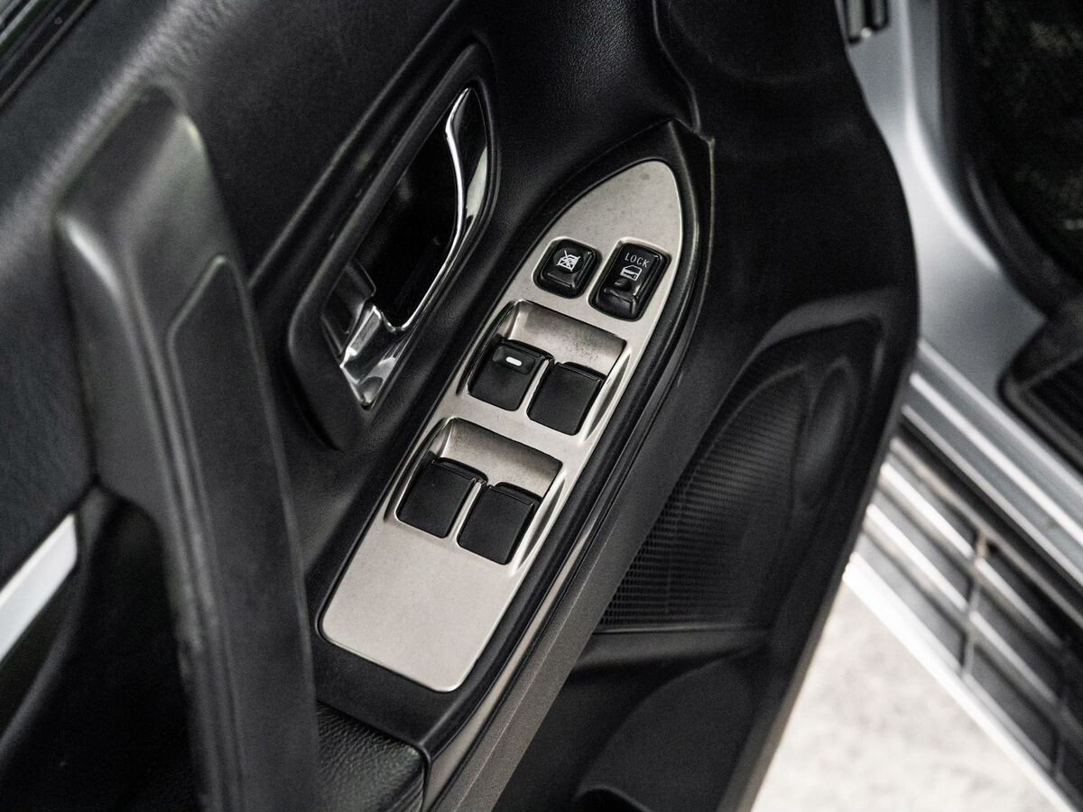 Mitsubishi Pajero 2007 - фото автомобиля