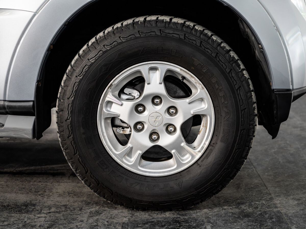 Mitsubishi Pajero 2007 - фото автомобиля