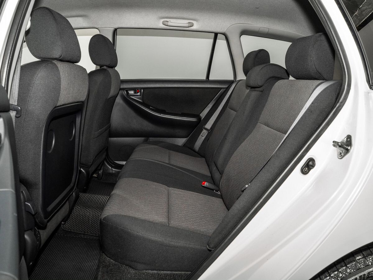 Toyota Corolla 2003 - фото автомобиля