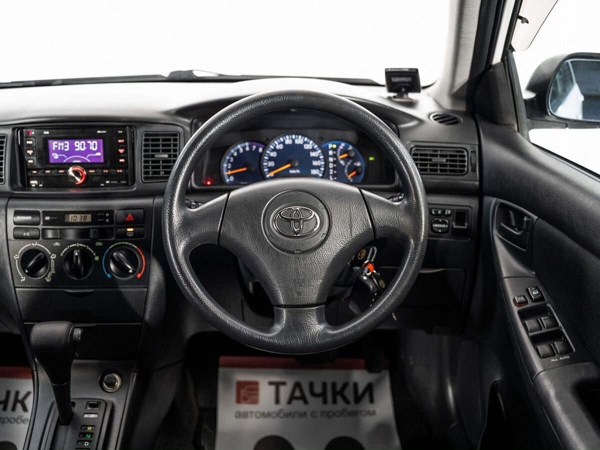 Toyota Corolla 2003 - фото автомобиля