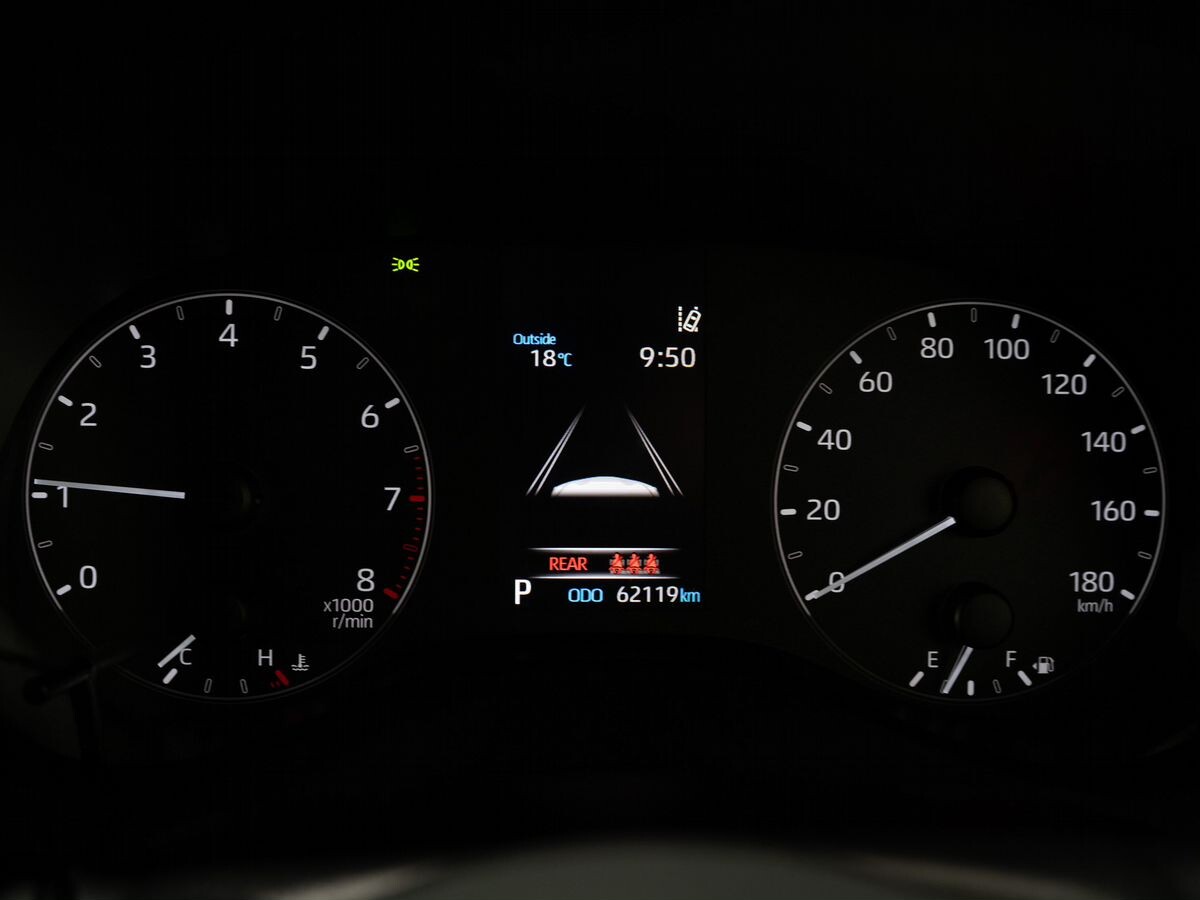 Toyota Yaris 2020 - фото автомобиля