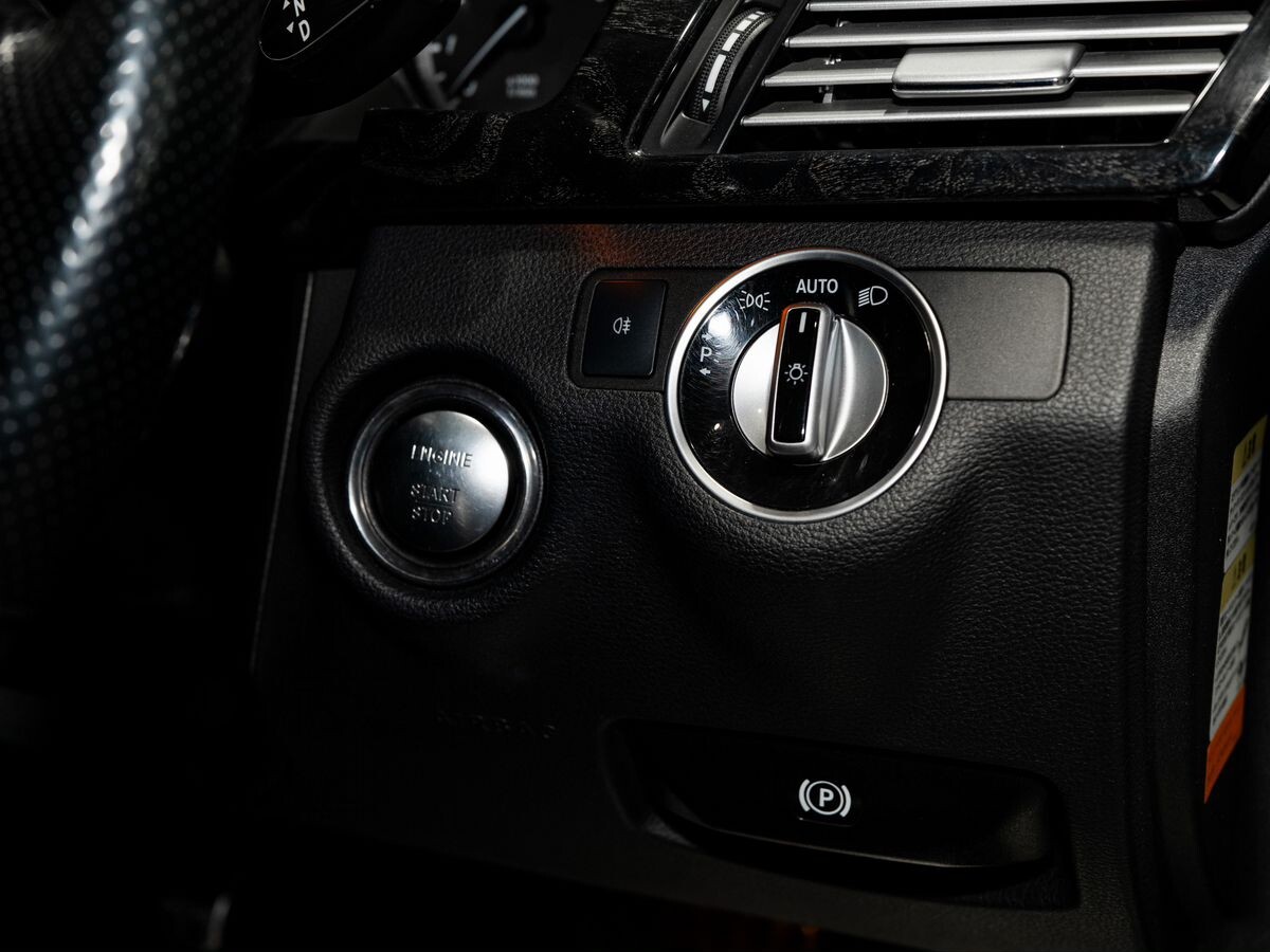 Mercedes-Benz E-Класс 2013 - фото автомобиля