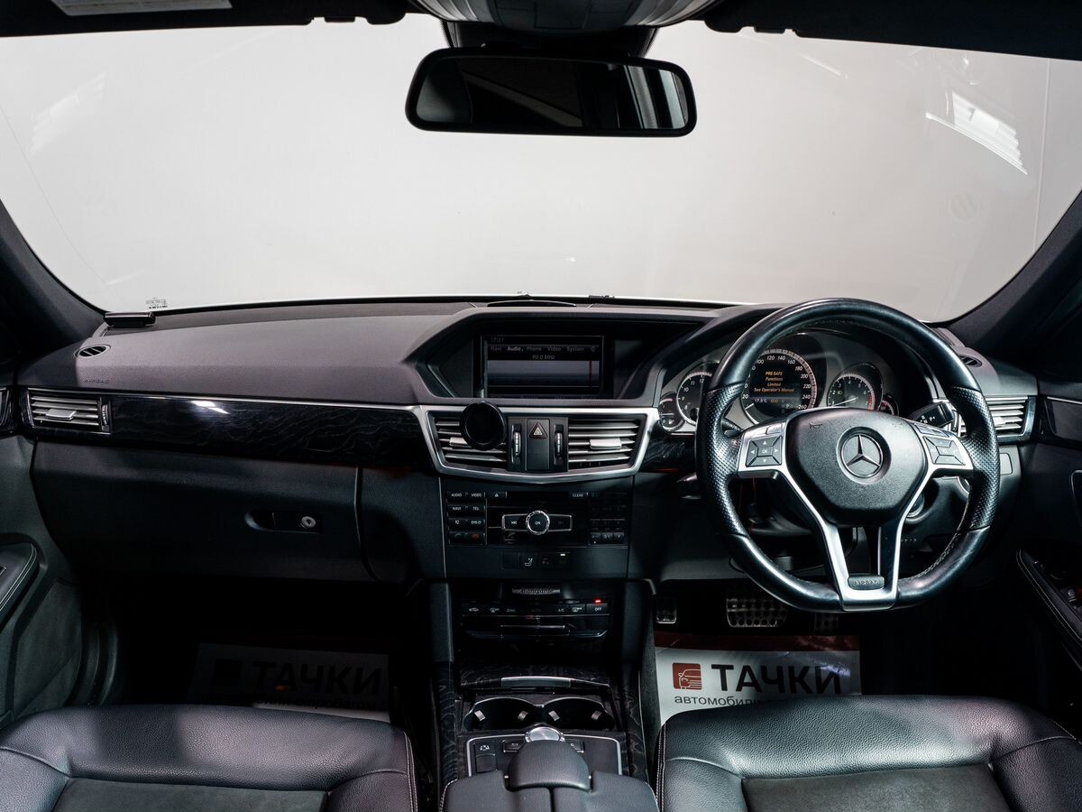 Mercedes-Benz E-Класс 2013 - фото автомобиля