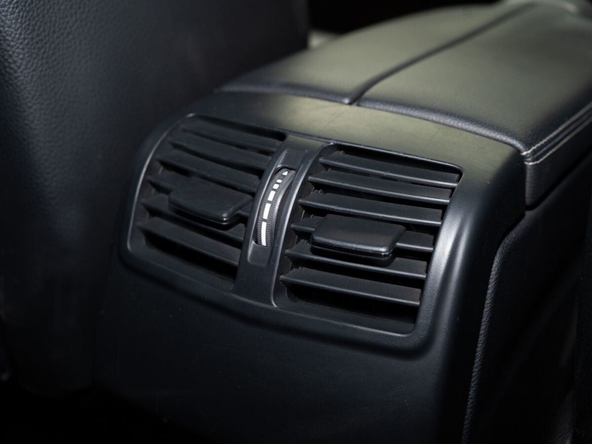 Mercedes-Benz E-Класс 2013 - фото автомобиля