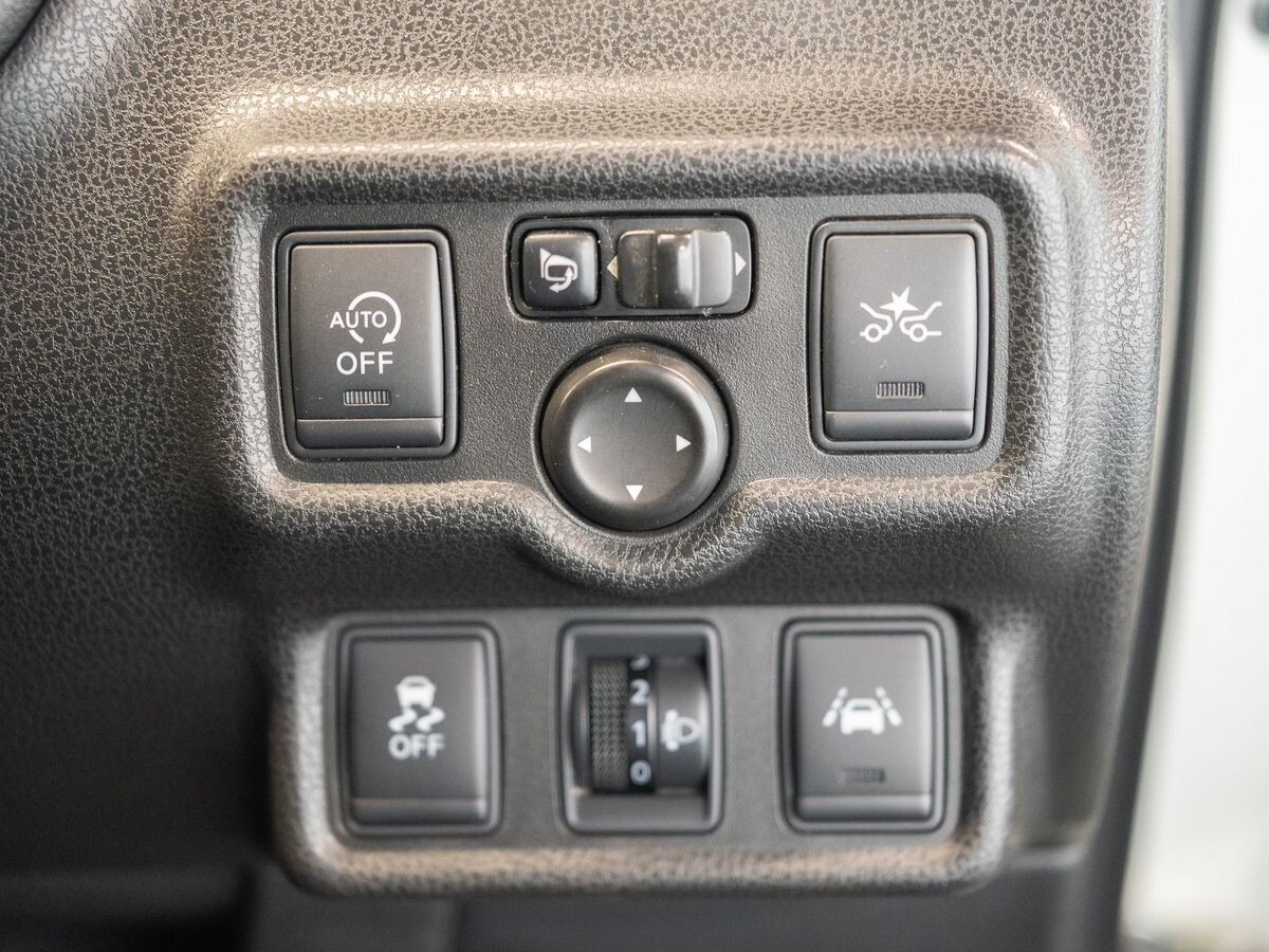 Nissan Note 2015 - фото автомобиля