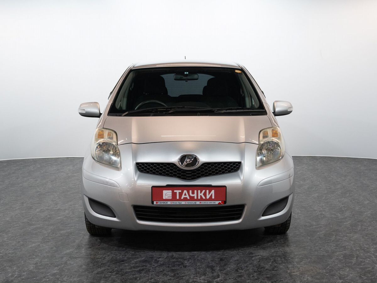 Toyota Vitz 2009 - фото автомобиля