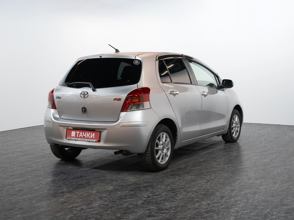 Toyota Vitz 2009 - фото автомобиля