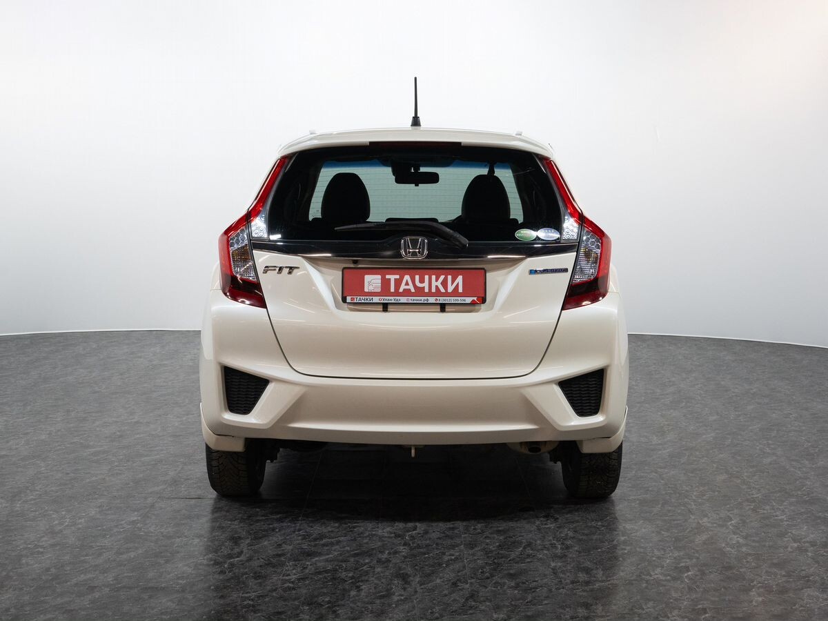 Honda Fit 2015 - фото автомобиля