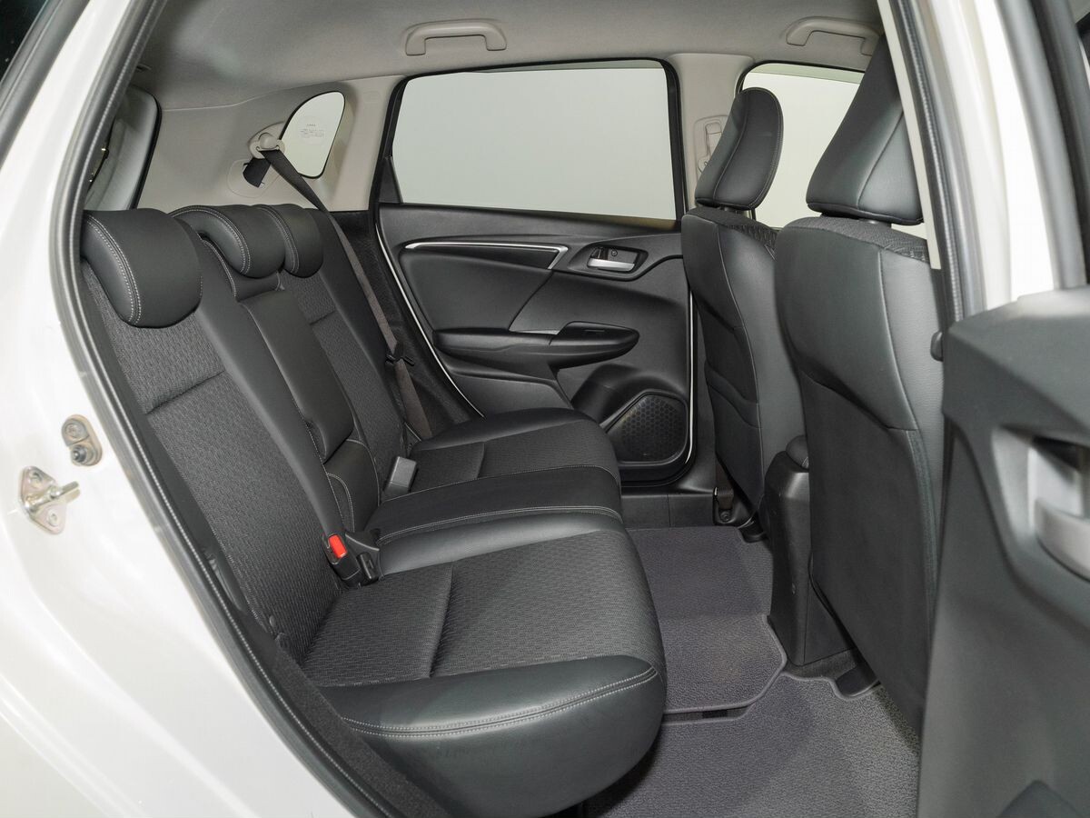 Honda Fit 2015 - фото автомобиля