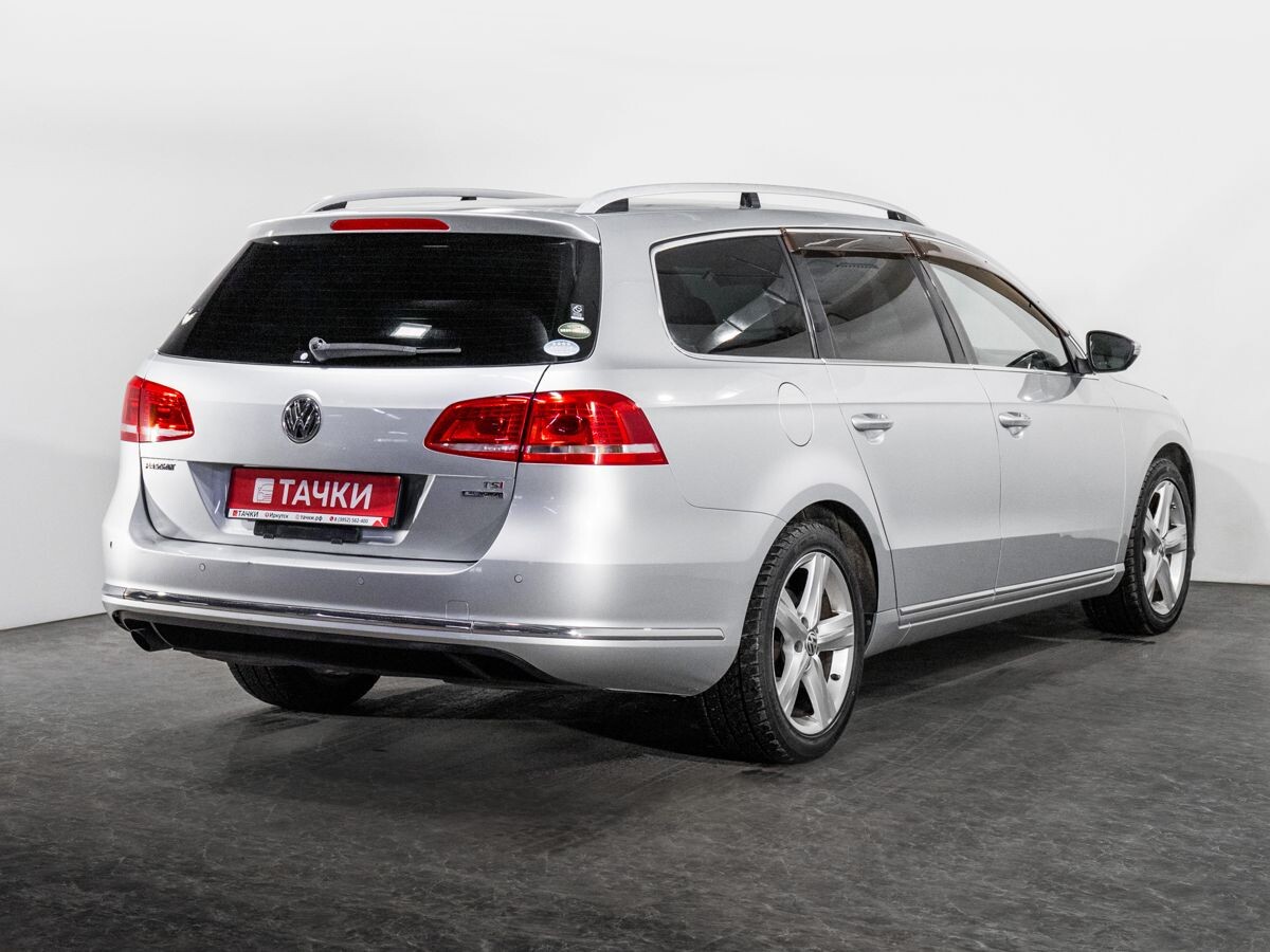 Volkswagen Passat 2012 - фото автомобиля