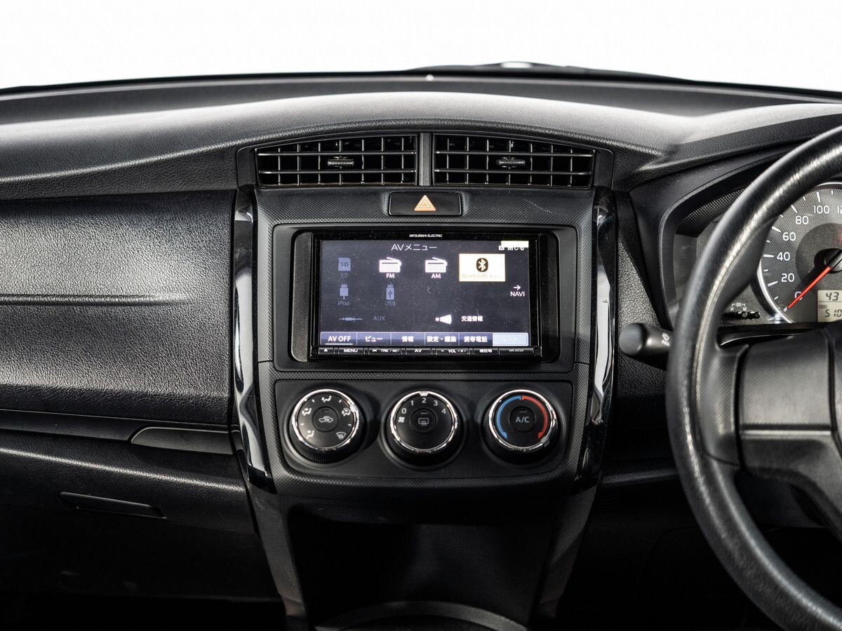 Toyota Corolla 2017 - фото автомобиля