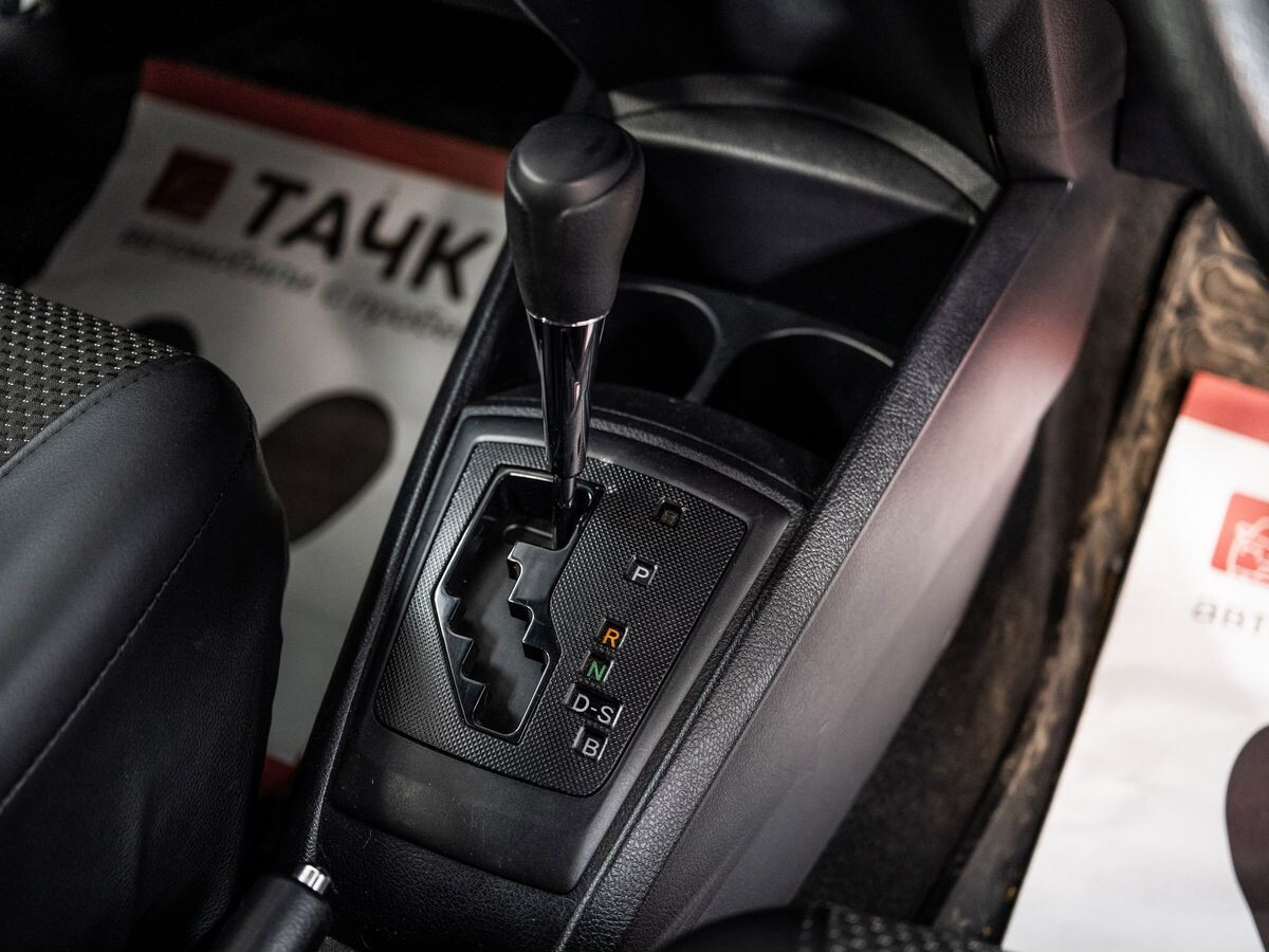 Toyota Corolla 2017 - фото автомобиля