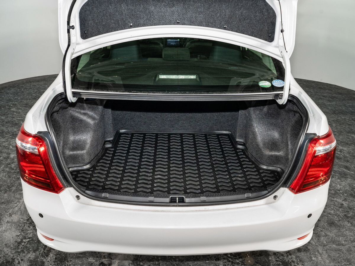 Toyota Corolla 2017 - фото автомобиля