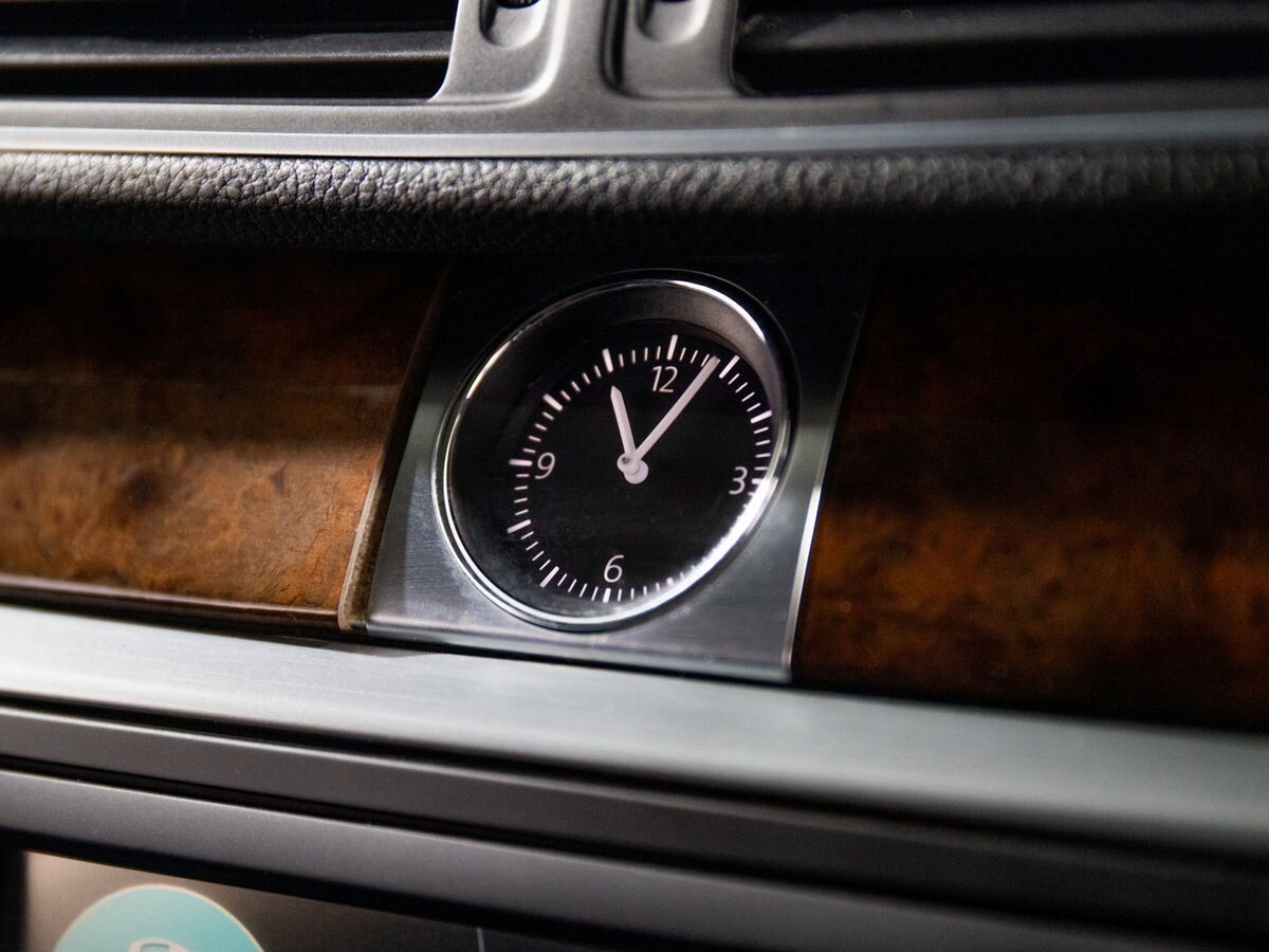 Volkswagen Passat 2011 - фото автомобиля