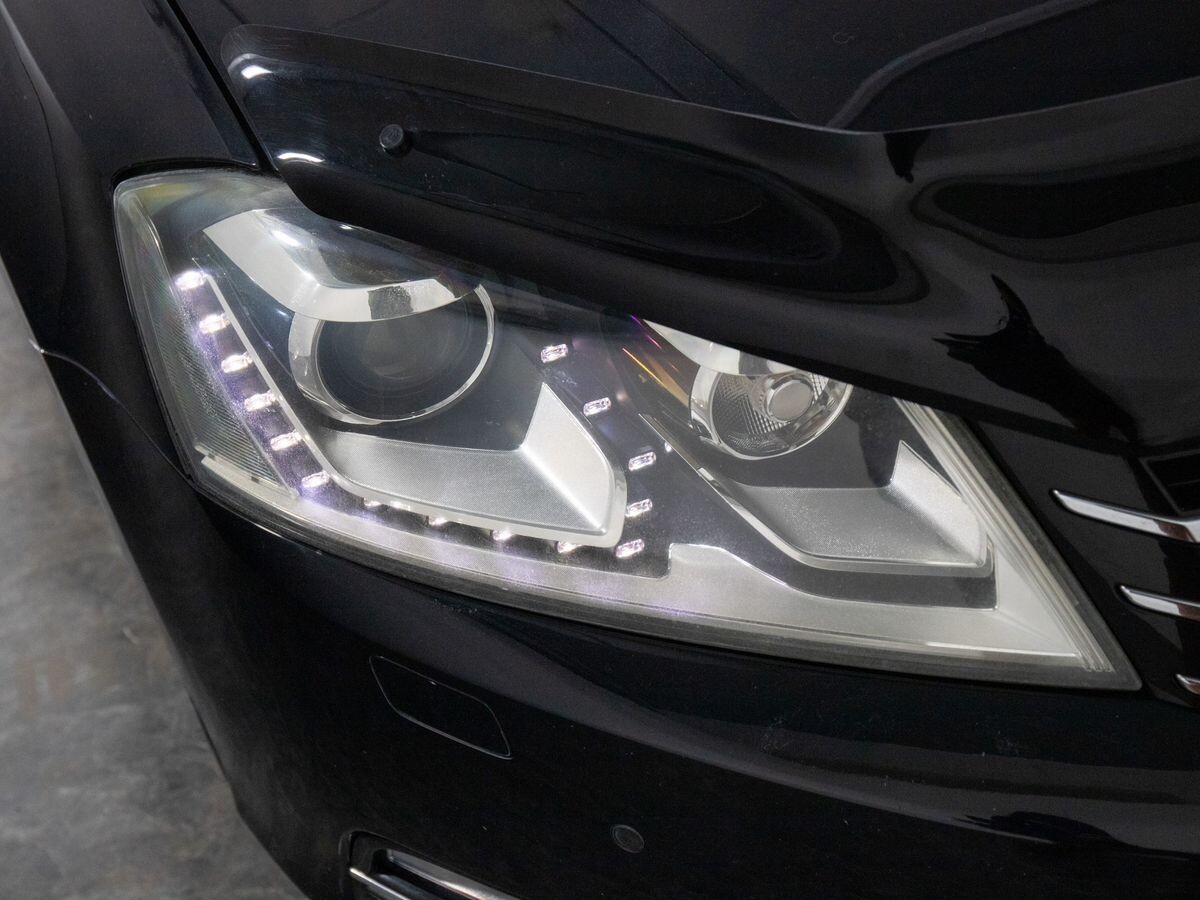 Volkswagen Passat 2011 - фото автомобиля