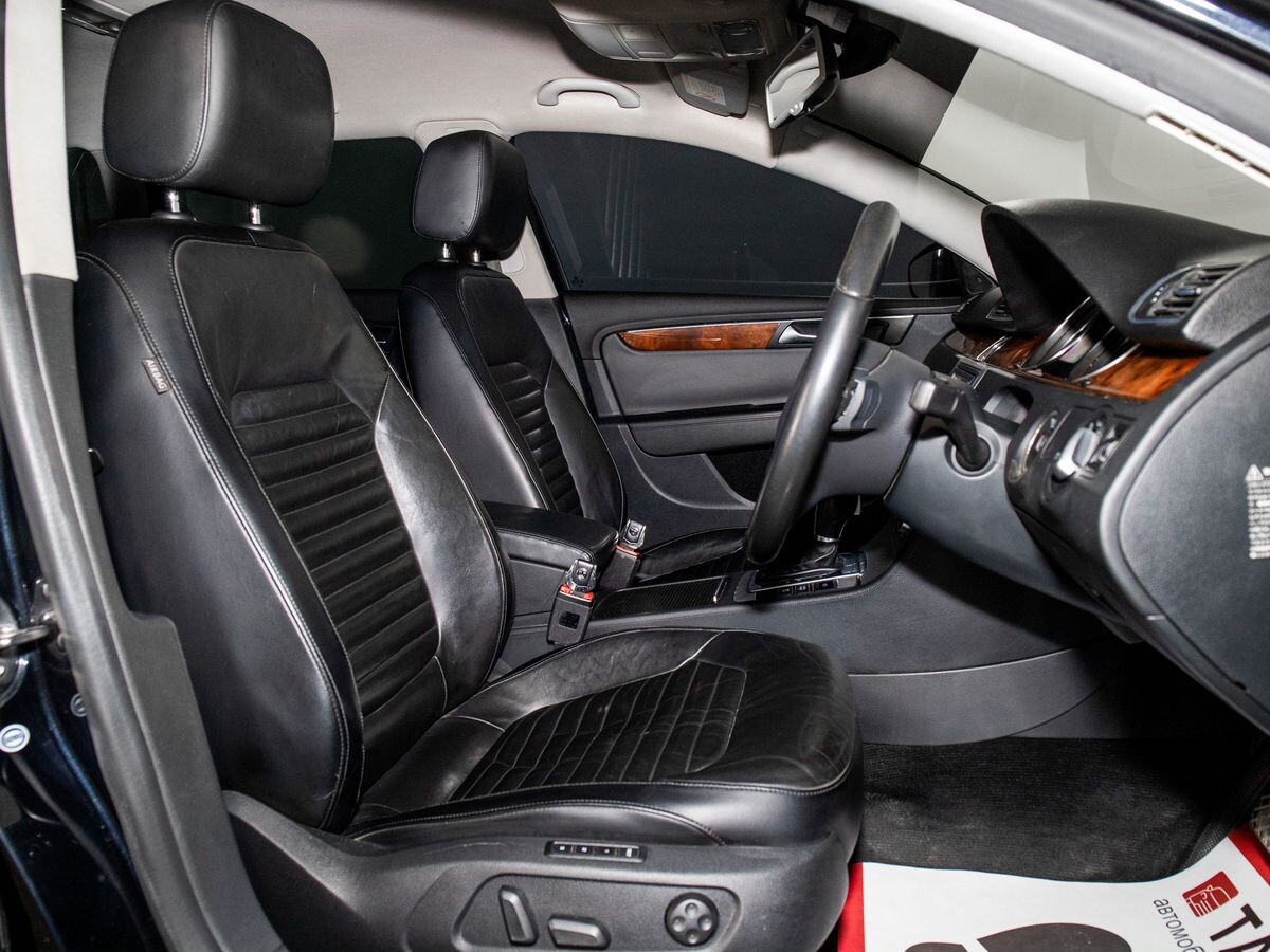 Volkswagen Passat 2011 - фото автомобиля