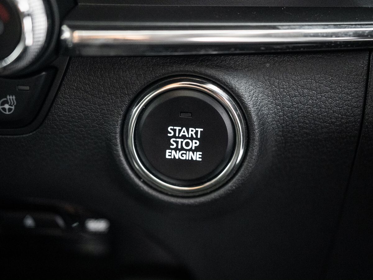 Mazda 3 2019 - фото автомобиля