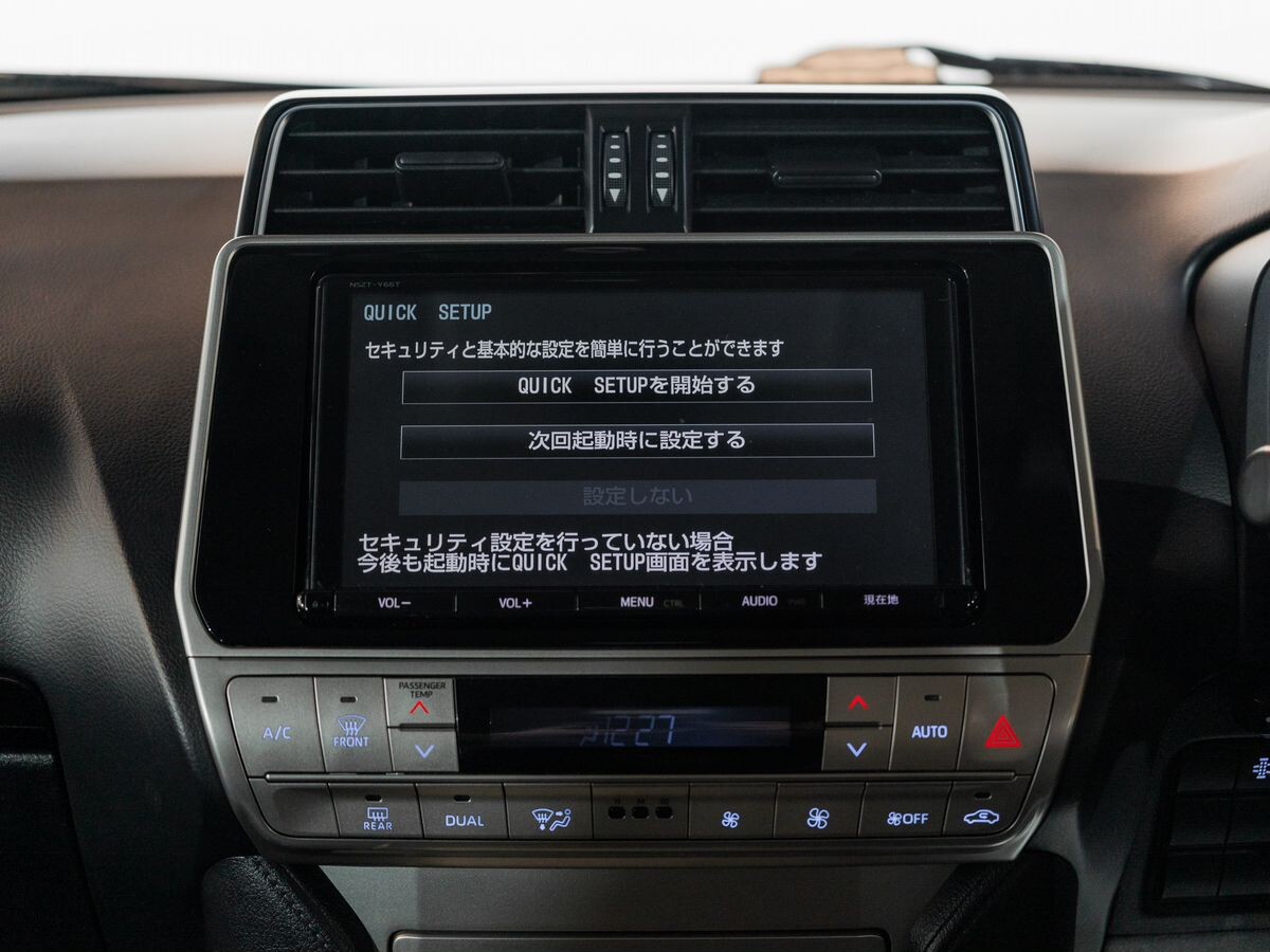 Toyota Land Cruiser Prado 2018 - фото автомобиля