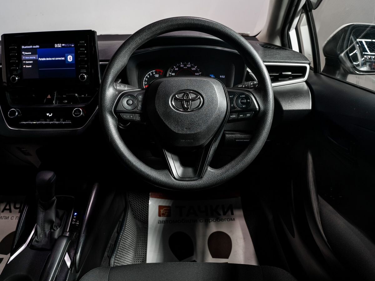 Toyota Corolla 2021 - фото автомобиля