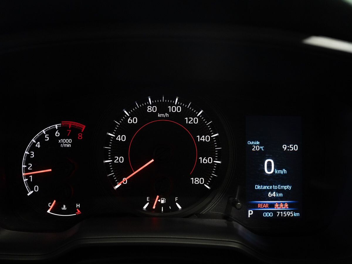 Toyota Corolla 2021 - фото автомобиля