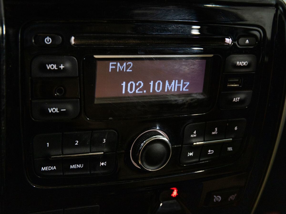 Nissan Terrano 2018 - фото автомобиля