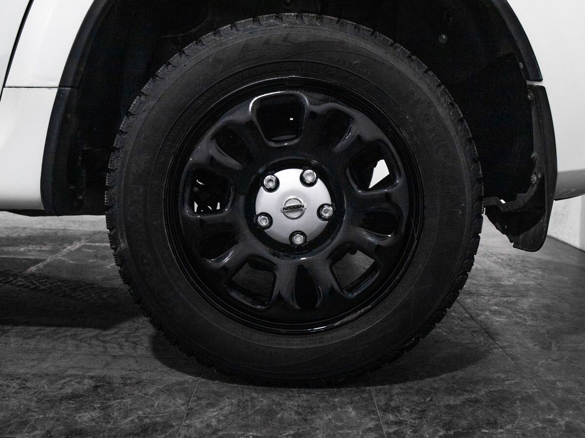 Nissan Terrano 2018 - фото автомобиля